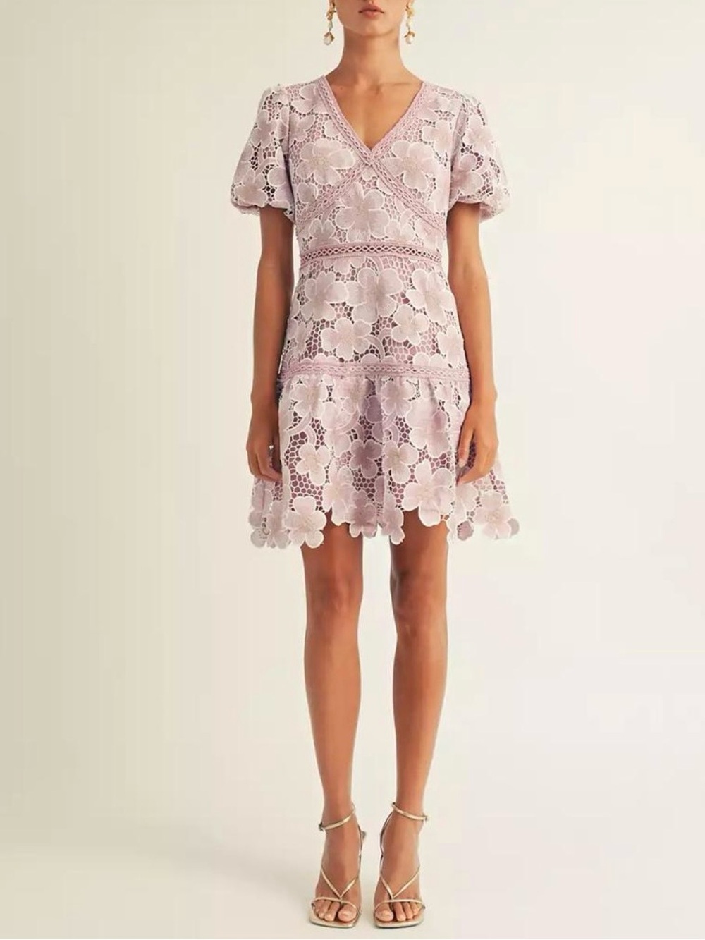 Lilac Lace V‑Neck Puff Sleeve Floral Mini Dress NEW Sz Large